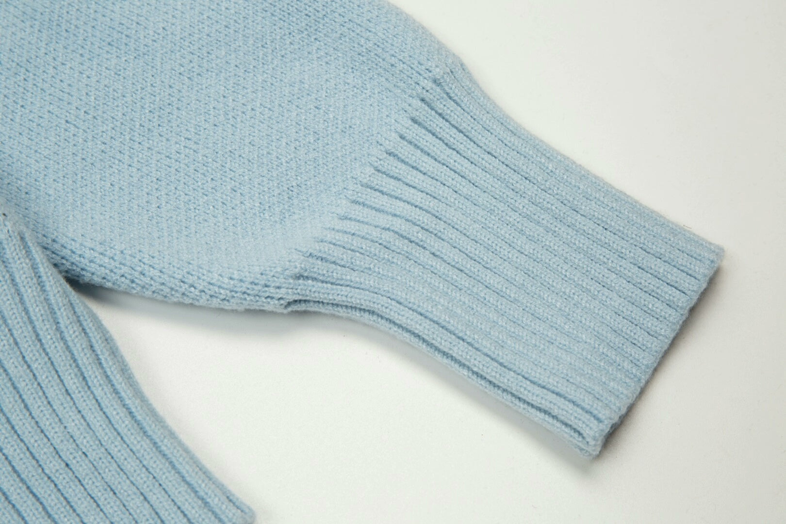 Big Heart Wool Sweater THOM TREND