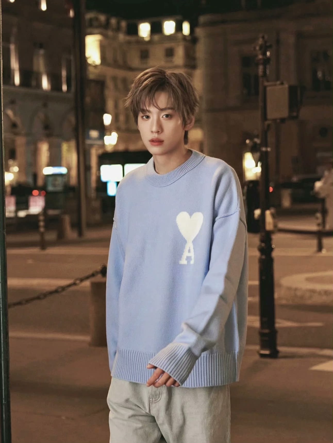 Unisex Crew Neck Sweater THOM TREND